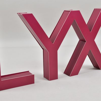 LYX-3d-logo